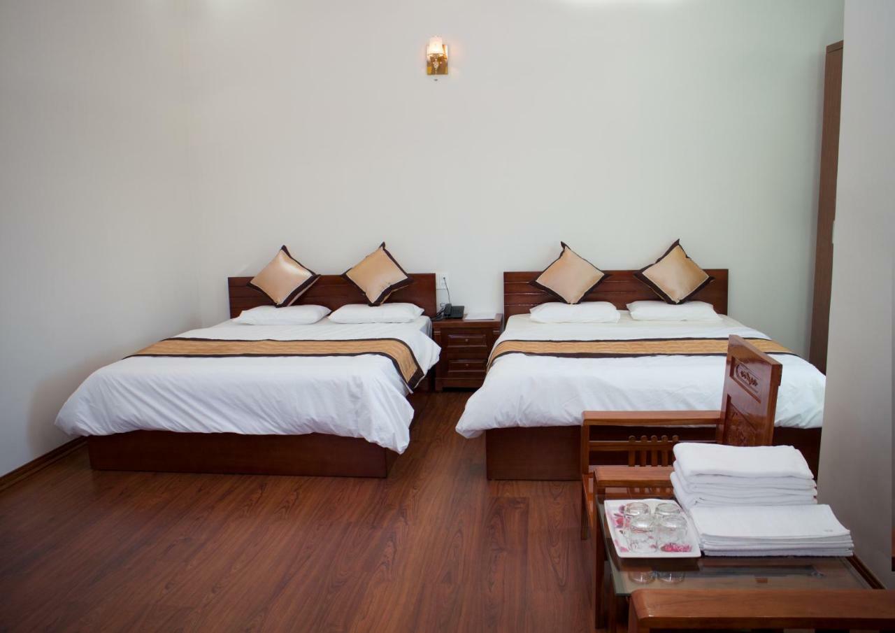 Hotel Nguyen Phuoc Плейку Экстерьер фото